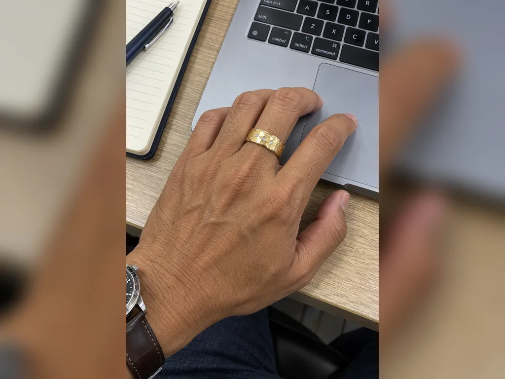 Forge - worn on hand