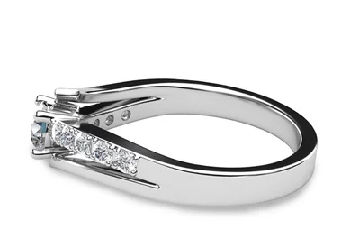 แหวนเพชรผู้หญิง รุ่น GR104 - มุมข้าง