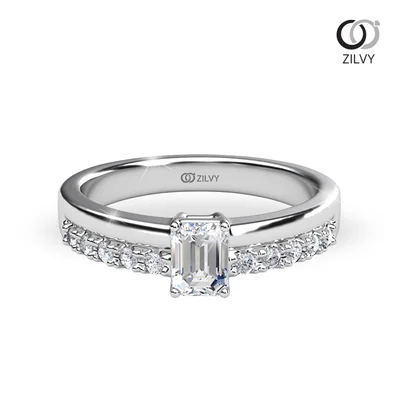 แหวนเพชรผู้หญิง รุ่น GR1042 - มุมบน