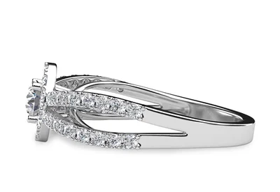 แหวนเพชรผู้หญิง รุ่น GR284 - มุมข้าง