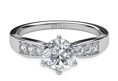 แหวนเพชรผู้หญิง รุ่น GR311 - มุมบน