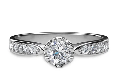 แหวนเพชรผู้หญิง รุ่น GR320 - มุมบน