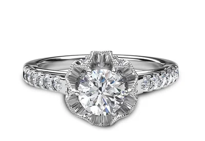 แหวนเพชรผู้หญิง รุ่น GR350 - มุมบน