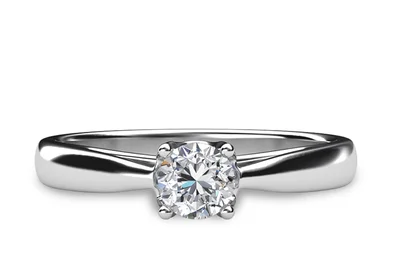 แหวนเพชรผู้หญิง รุ่น GR361 - มุมบน