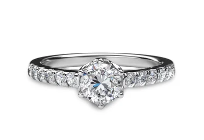 แหวนเพชรผู้หญิง รุ่น GR403 - มุมบน