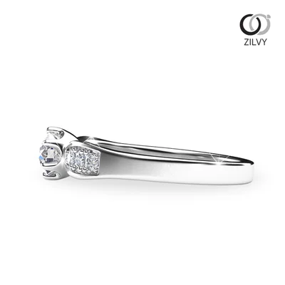 แหวนเพชรผู้หญิง รุ่น GR700 - มุมข้าง