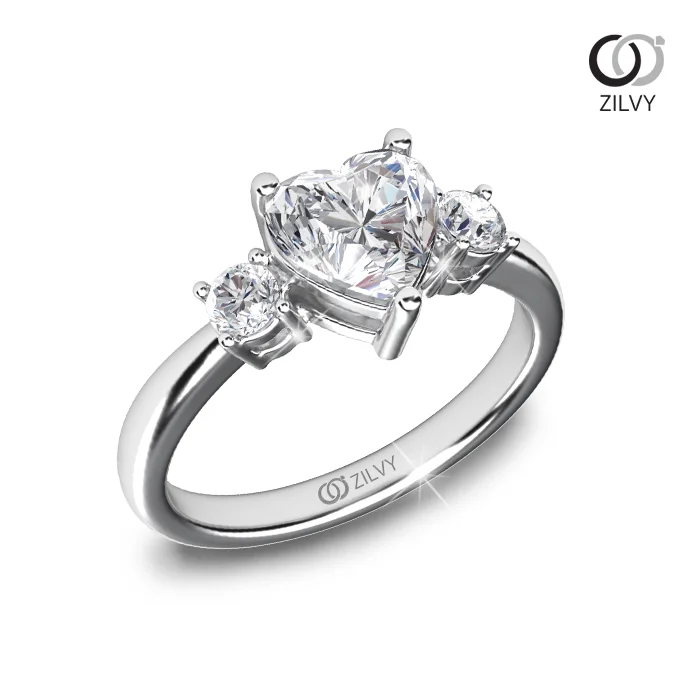 แหวนเพชร Faye Trinity